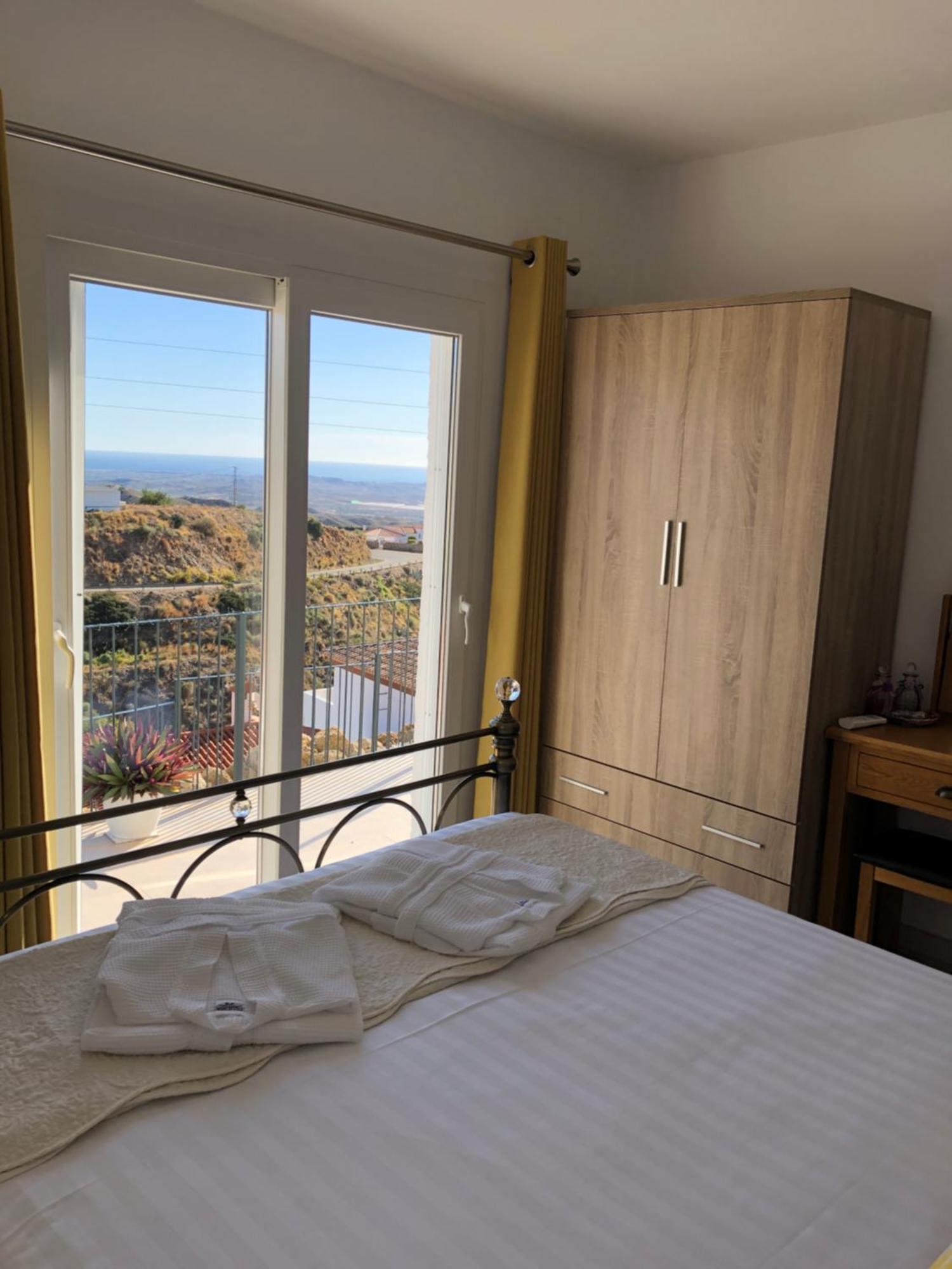 Апартаменты Casa Miramar, With Private Pool, Jacuzzi And Stunning Views Бедар Экстерьер фото